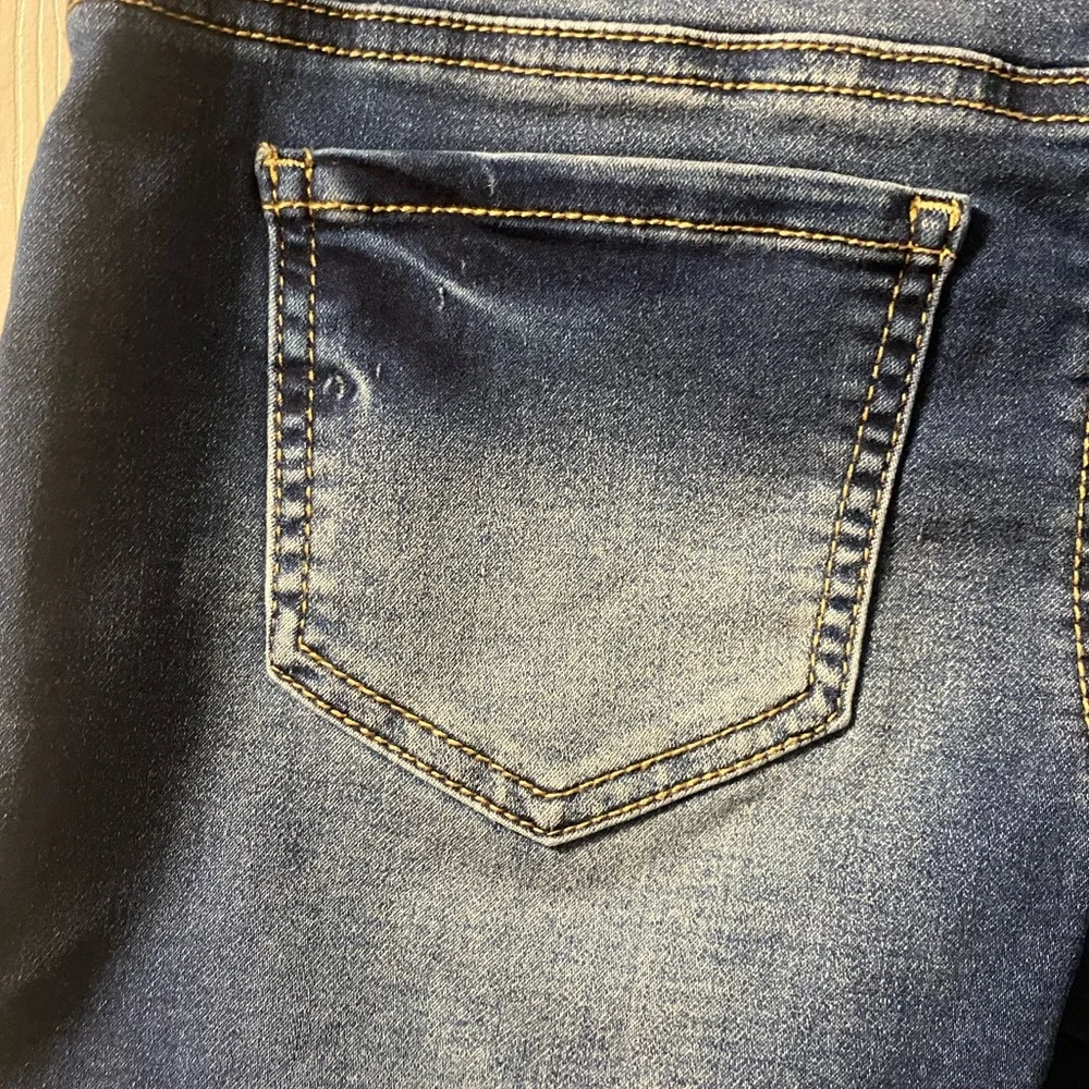 Hippie Girl Midi Jean Shorts Regular Rise Super‎ Soft Stretch Adjustable Waist